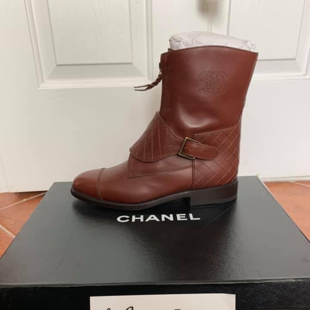 Chanel 12A Polo Boots - Picture 3 of 8
